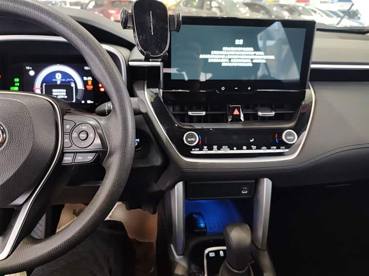 Toyota Frontlander 2024 2024款 2.0L 智能电混双擎 豪华版