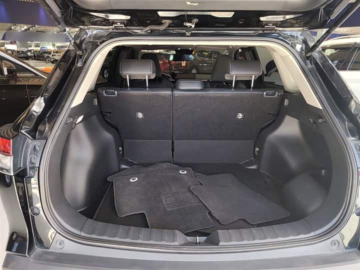 Toyota Frontlander 2024 2024款 2.0L 智能电混双擎 豪华版