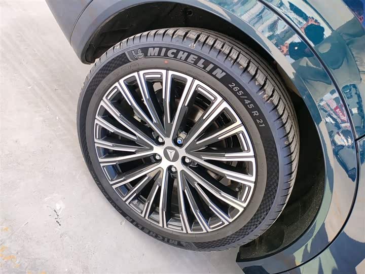 Changan Deepal S09 2025 2025款 四驱Ultra+ 高定版