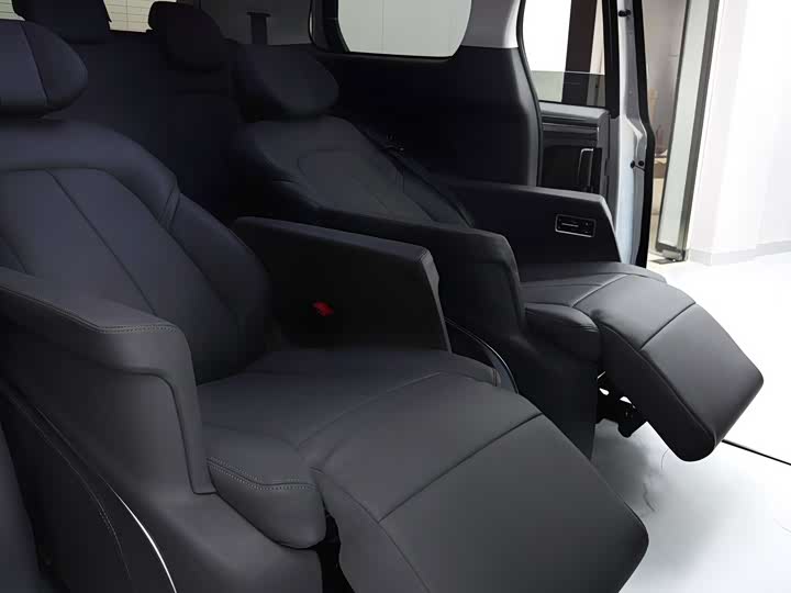 Buick GL8 ES 2025 2025款 陆上公务舱 先享版