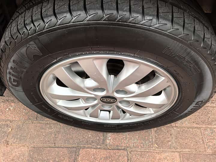 JAC Refine M4 2022 2022款 2.0L CNG手动商务型