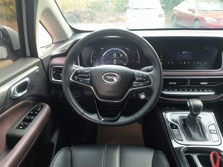 GAC Trumpchi M6 2023 2023款 PRO 270T DCT豪华版