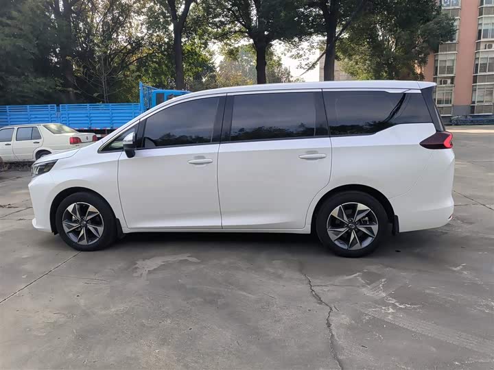 GAC Trumpchi M6 2023 2023款 PRO 270T DCT豪华版