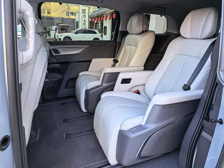 Buick GL8 ES 2025 2025款 陆尊 尊享版