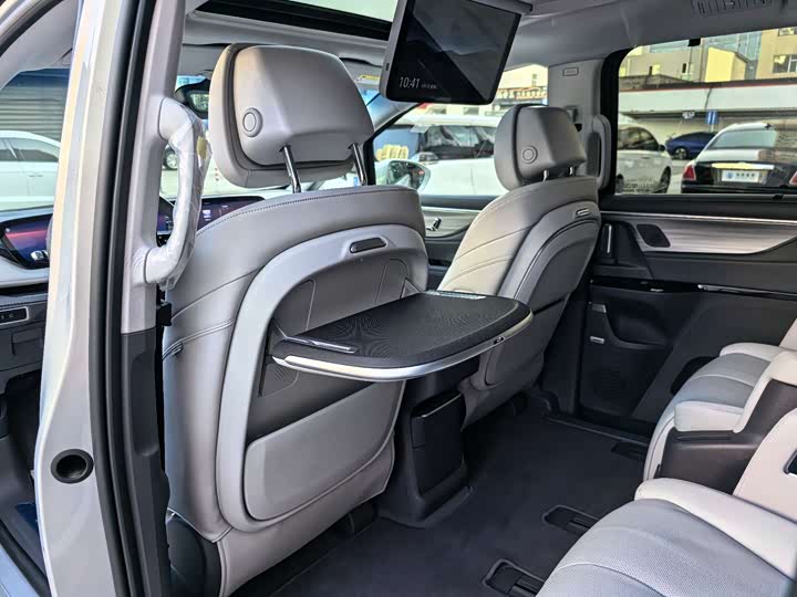 Buick GL8 ES 2025 2025款 陆尊 尊享版