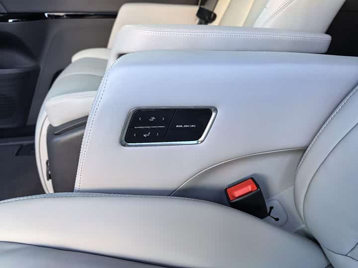 Buick GL8 ES 2025 2025款 陆尊 尊享版