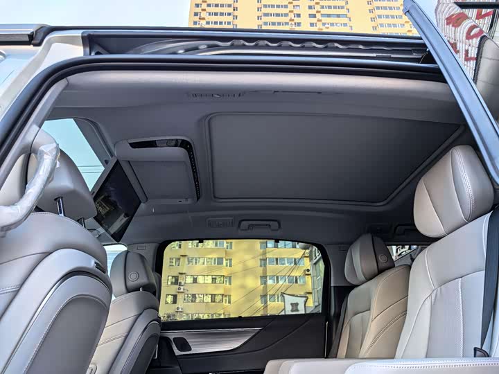 Buick GL8 ES 2025 2025款 陆尊 尊享版