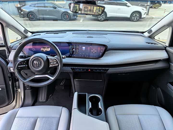 Buick GL8 ES 2025 2025款 陆尊 尊享版