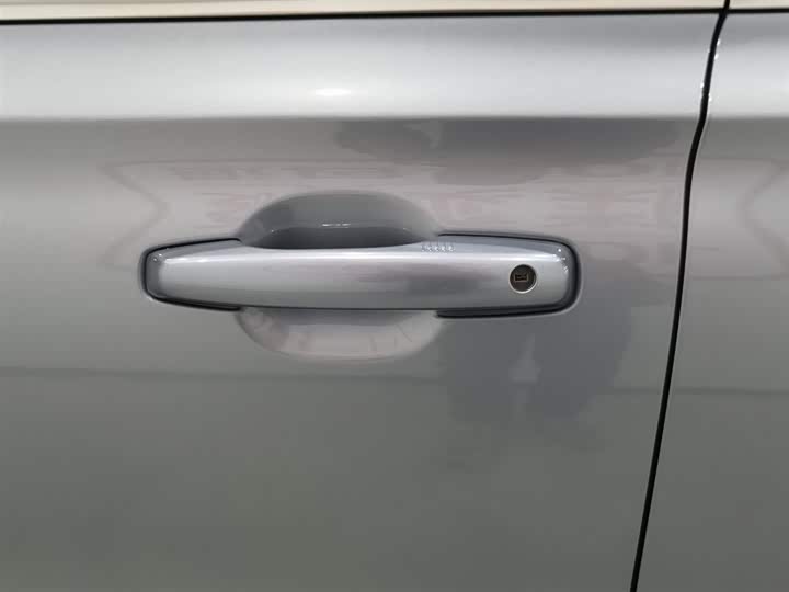 Lincoln Corsair 2025 2025款 2.0T 两驱尊享版