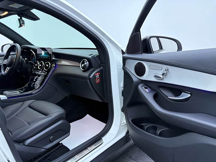 Mercedes-Benz GLC-Class Coupe 2023 2023款 GLC 260 4MATIC 轿跑SUV