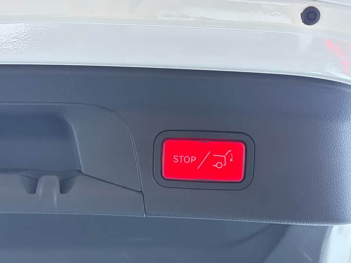 Mercedes-Benz GLC-Class Coupe 2023 2023款 GLC 260 4MATIC 轿跑SUV