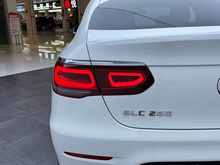 Mercedes-Benz GLC-Class Coupe 2023 2023款 GLC 260 4MATIC 轿跑SUV