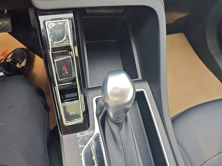 Roewe i5 2026 2026款 1.5L CVT豪华版