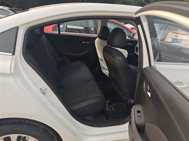 Roewe i5 2026 2026款 1.5L CVT豪华版