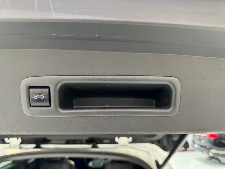 Toyota Granvia 2024 2024款 2.5L混动 豪华版