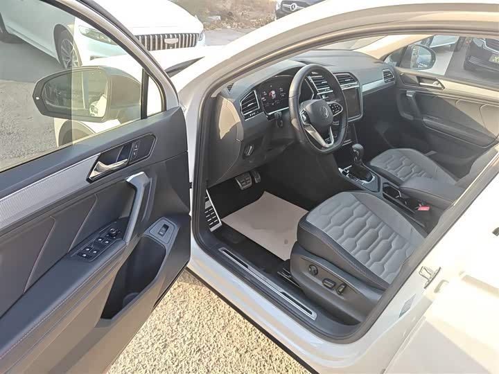 Volkswagen Tiguan X 2021 2021款 330TSI 两驱越享版