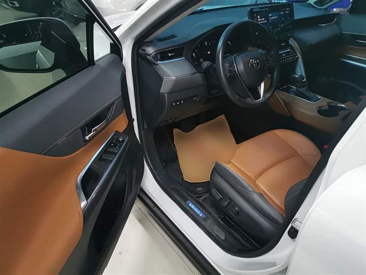 Toyota Venza 2023 2023款 2.0L CVT两驱尊贵版