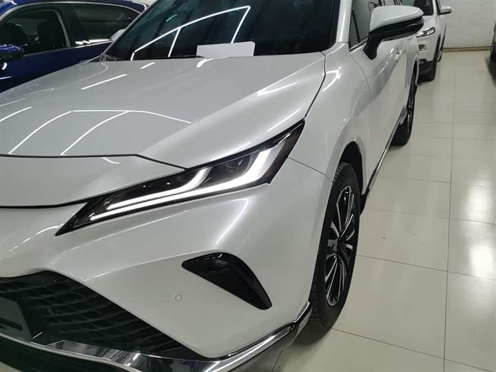 Toyota Venza 2023 2023款 2.0L CVT两驱尊贵版