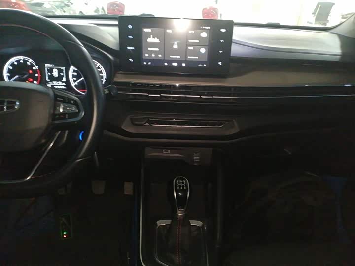 Geely Vision X3 2021 2021款 PRO 1.5L 手动精英型