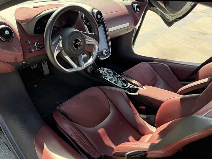 McLaren GT 2023 2023款 4.0T 标准型