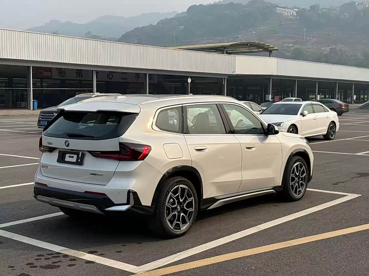 BMW iX1 2023 2023款 xDrive30L X设计套装