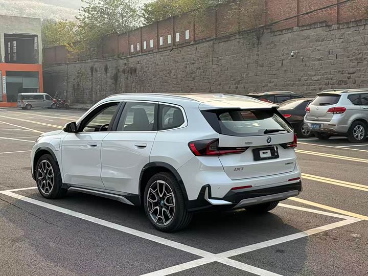 BMW iX1 2023 2023款 xDrive30L X设计套装