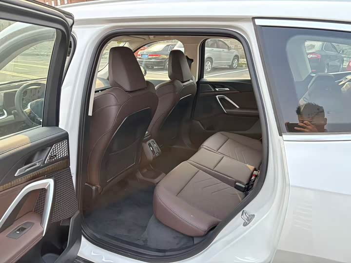 BMW iX1 2023 2023款 xDrive30L X设计套装