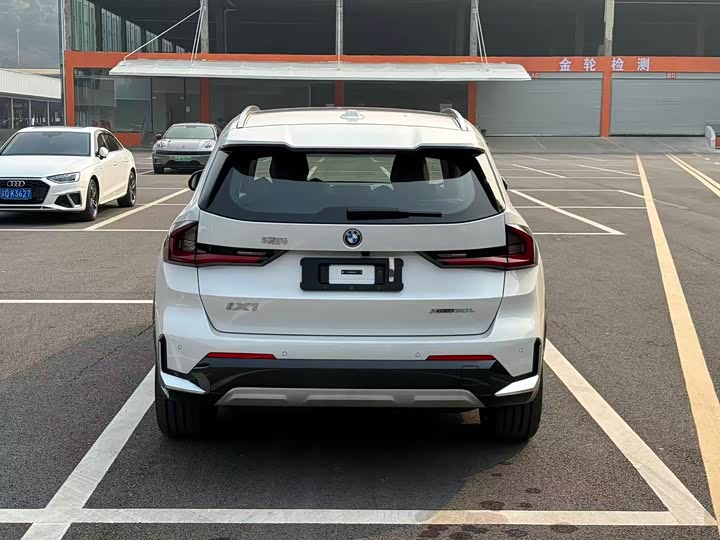 BMW iX1 2023 2023款 xDrive30L X设计套装