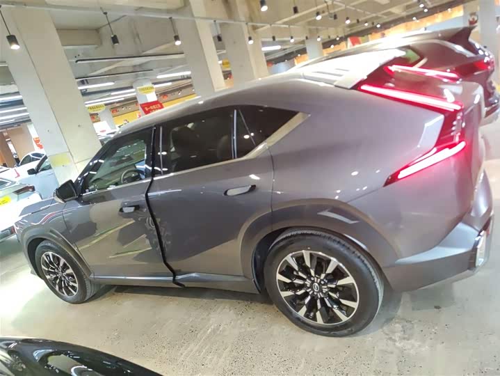 GAC Trumpchi Emkoo 2022 2022款 1.5T 超新星Pro版