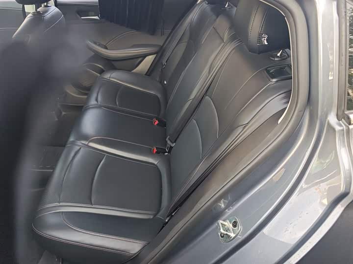 Roewe i5 2023 2023款 1.5L CVT尊荣版