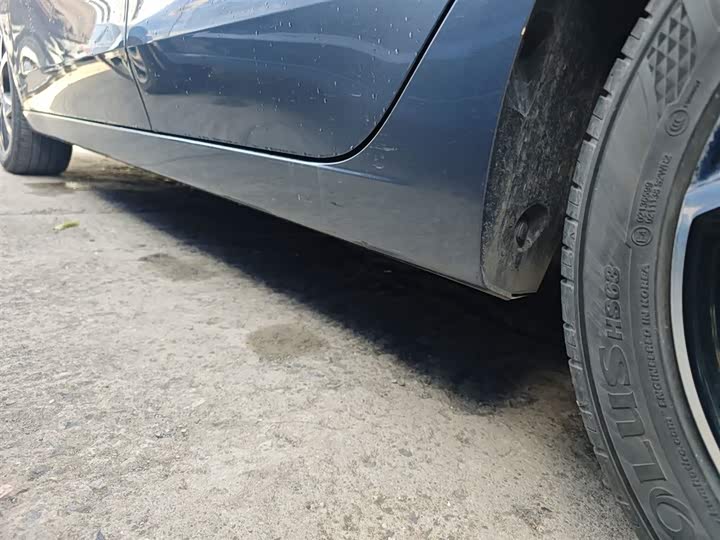 Roewe i5 2023 2023款 1.5L CVT尊荣版