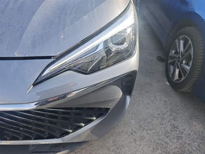 Roewe i5 2023 2023款 1.5L CVT尊荣版