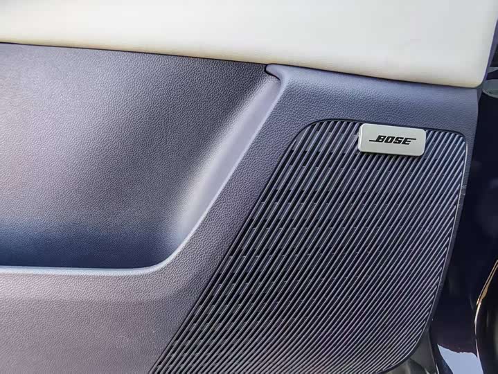 Buick GL8 Hybrid 2026 2026款 陆尊 奢享版