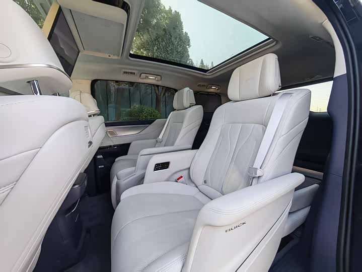 Buick GL8 Hybrid 2026 2026款 陆尊 奢享版