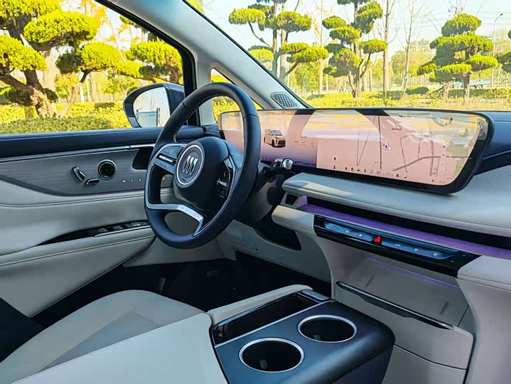 Buick GL8 Hybrid 2026 2026款 陆尊 奢享版