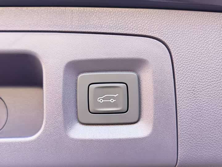 Buick GL8 Hybrid 2026 2026款 陆尊 奢享版