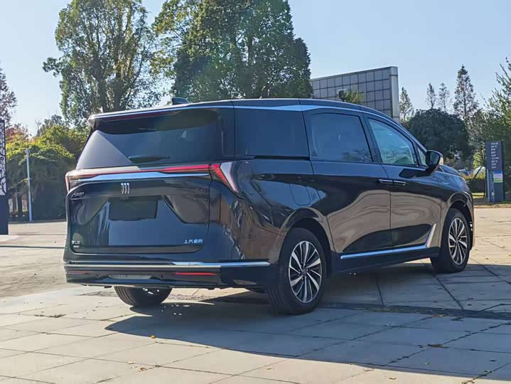 Buick GL8 Hybrid 2026 2026款 陆尊 奢享版