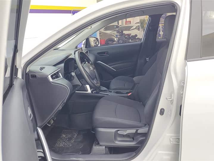 Toyota Corolla Cross 2024 2024款 2.0L 先锋版