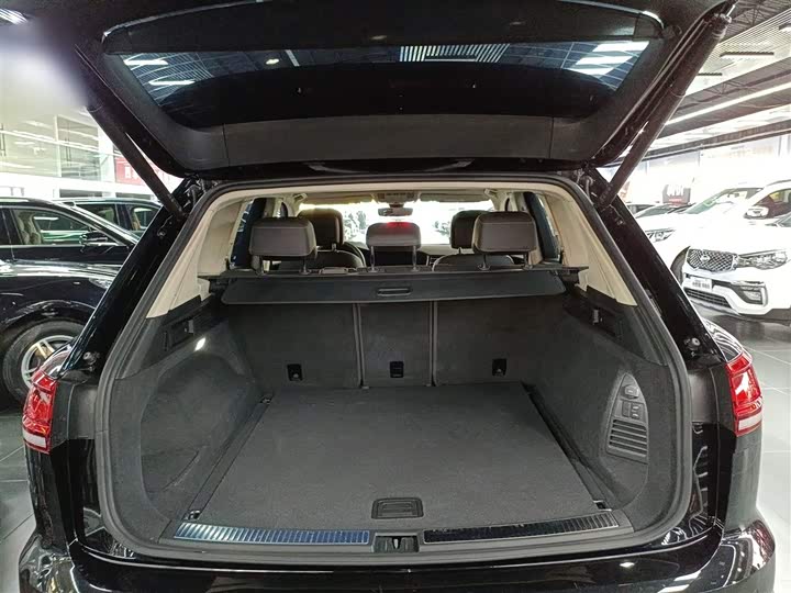 Volkswagen Touareg 2023 2023款 2.0TSI 锐尚版