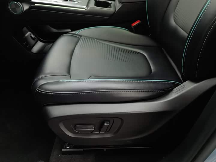 GAC Trumpchi Emkoo 2022 2022款 2.0ATK 双子星Pro版