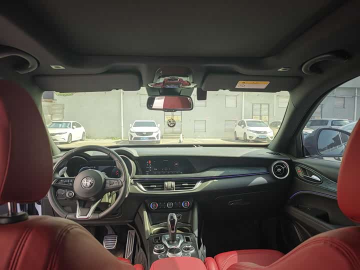 Alfa Romeo Stelvio 2023 2023款 2.0T 280HP Sprint纵擎版