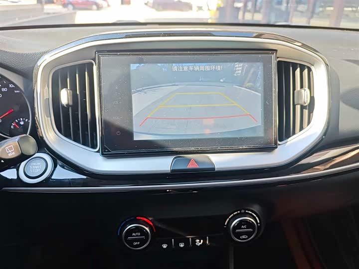 Kia KX1 2021 2021款 1.4L CVT趣享天窗款