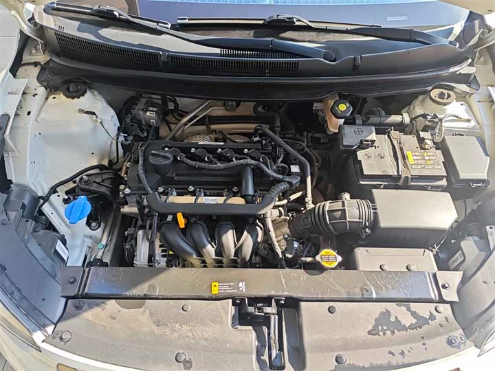 Kia KX1 2021 2021款 1.4L CVT趣享天窗款