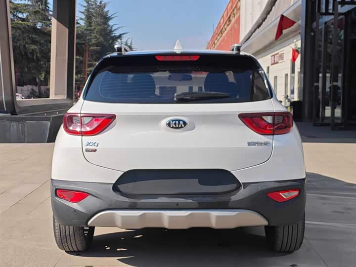 Kia KX1 2021 2021款 1.4L CVT趣享天窗款