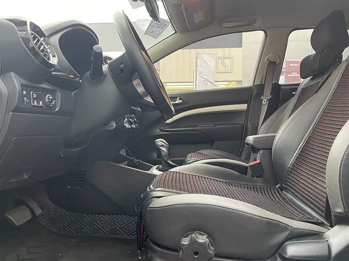 Kia KX1 2021 2021款 1.4L 自动趣享版