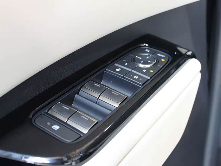 Lexus LM 2023 2023款 500h 六座尊崇版