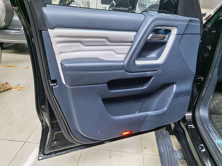 BAIC Beijing BJ60 2022 2022款 2.0T 十一版 五座