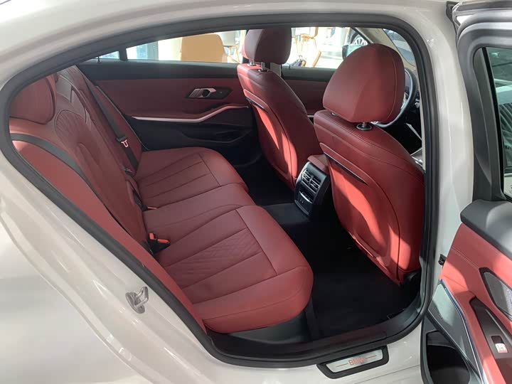 BMW i3 2025 2025款 eDrive 40 L 曜夜运动套装