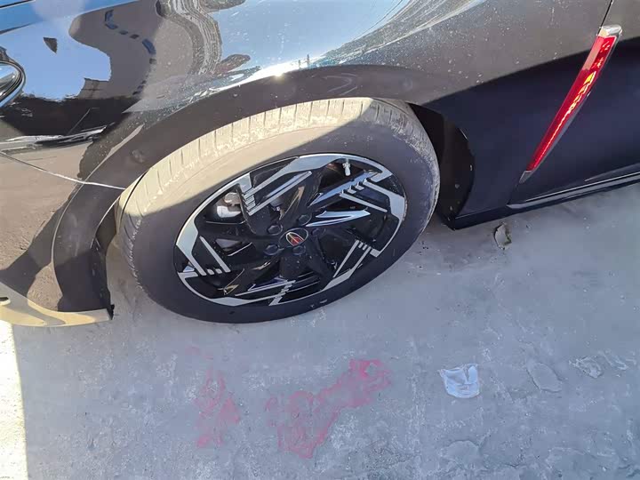 Hongqi H6 2023 2023款 2.0T 致逸版