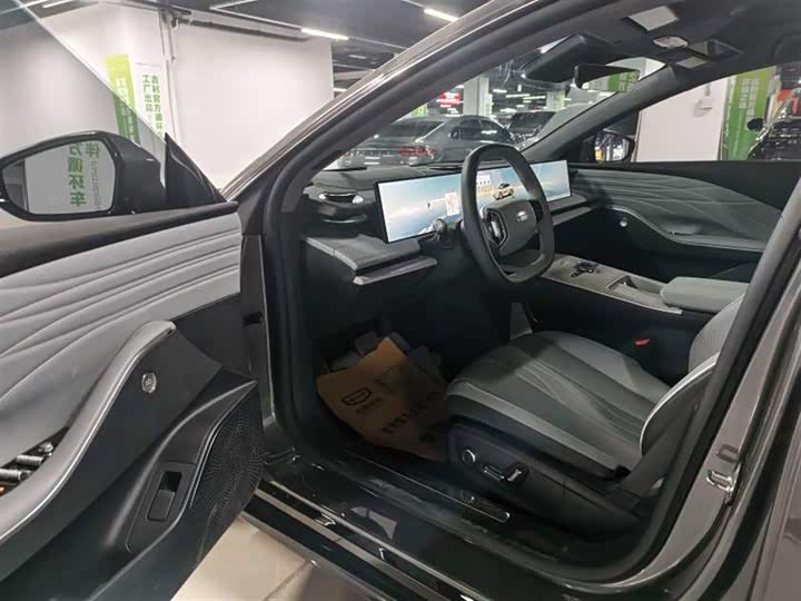 Geely Galaxy E8 2024 2024款 550km 后驱MAX